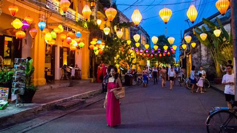 Hoi An Ancient Town Walking Tour