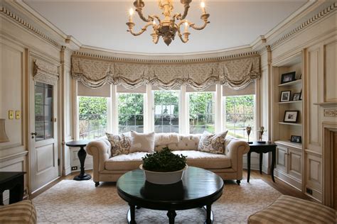 20+ Bay Window Ideas Living Room – DECOOMO