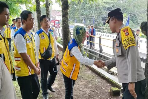 Balai Besar PUPR Jatim Lakukan Monitoring Jembatan Gantung Blahbatuh