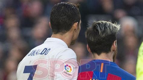 Muestras de cariño entre Leo Messi y Cristiano Ronaldo en el clásico