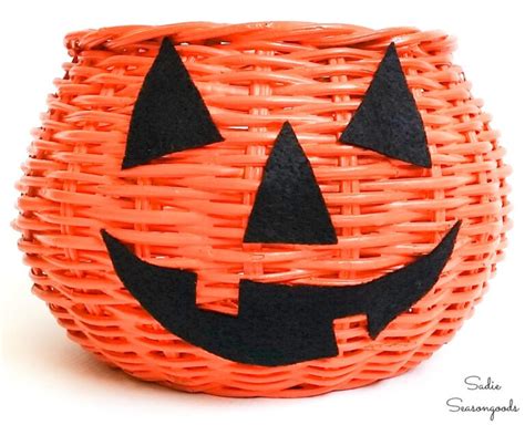 Halloween Candy Basket As An Easy Diy Jack O Lantern