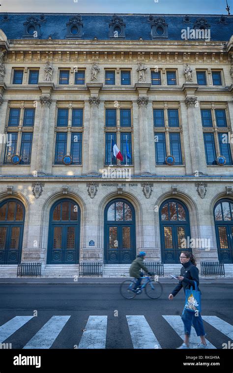 sorbonne university of paris Stock Photo - Alamy