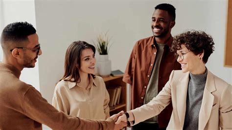 Clever Networking Tips Will Help You Make Meaningful Connections