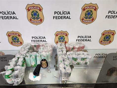 Pol Cia Federal Prende Mulher Por Tr Fico Internacional De Drogas No