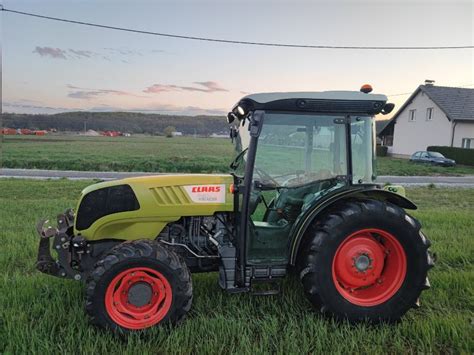 Claas Nexos 240F Voćar Vinogradar