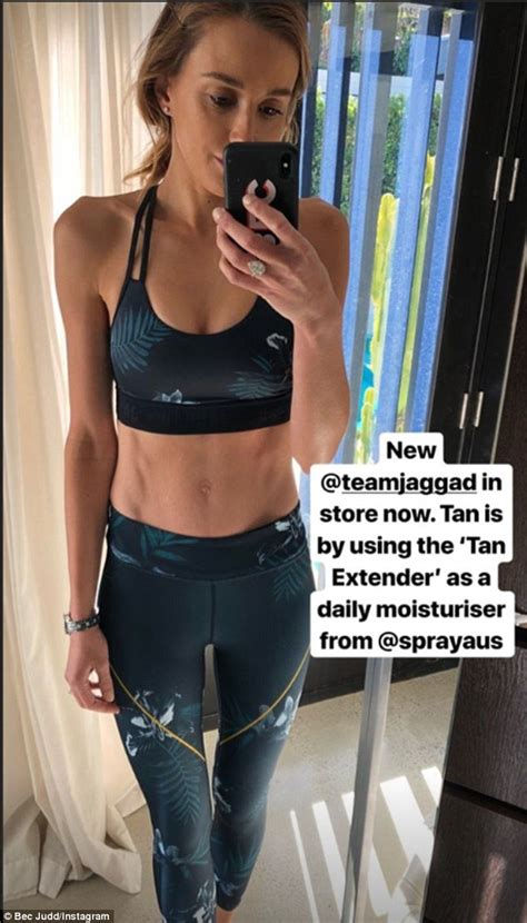 Rebecca Judd Flaunts Her Ripped Abs In A Gym Bra And Leggings Daily