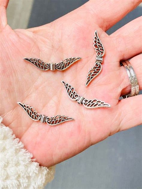 Beautiful Wing Beads Available In Silver Or Gold Beads Per Pack