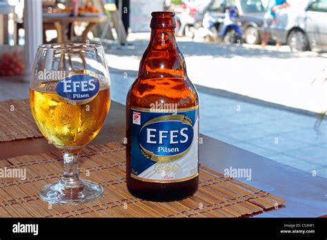 Efes Bier Lager Pilsen Truthahn Fotos Und Bildmaterial In Hoher