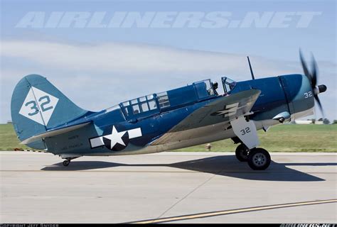 Curtiss Sb2c Helldiver Bombardero Embarcado La Segunda Guerra Mundial