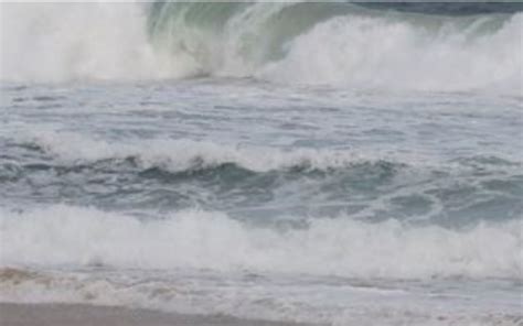 Marinha emite alerta de ventos fortes e ondas de até 3 5 metros no