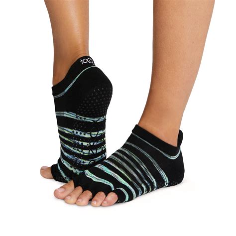 Half Toe Low Rise Tec Grip Socks Toesox Tavi