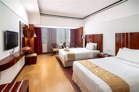 Deluxe Twin Bed Room Hotel Savoy Homann Bandung