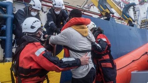 Sea Watch Multata Per Aver Soccorso Migranti La Ong Governo Ci