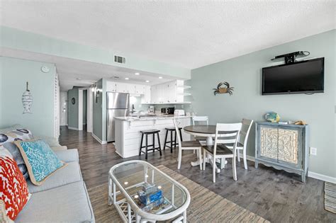 Beach Getaways: Island Winds West Unit 175 in Gulf Shores – Beach Getaways