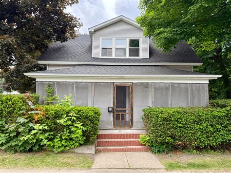 Grace Roberts-Elevate Team with Michigan Top Producers Real Estate