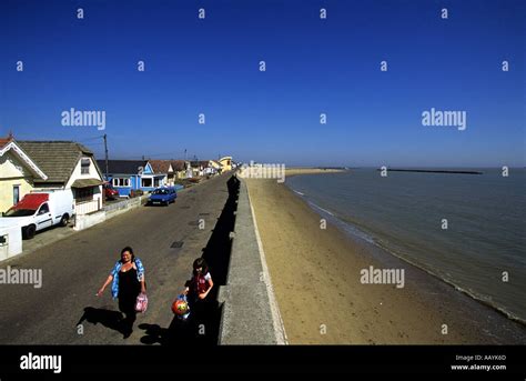 Jaywick sands essex hi-res stock photography and images - Alamy