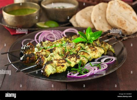 Chicken Hariyali Tikka High Resolution Stock Photography And Images Alamy