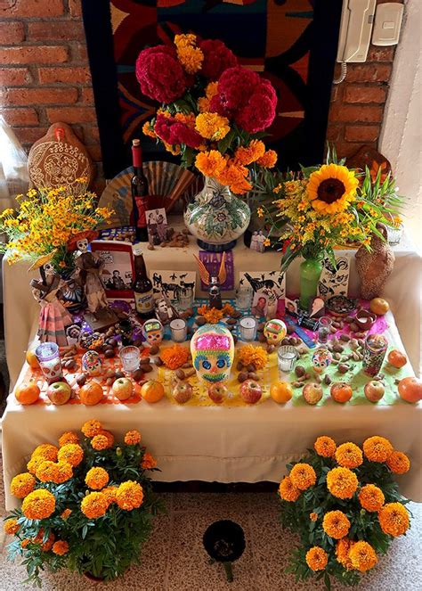 Offerings To My Departed Dia De Los Muertos Decorations Ideas Day Of