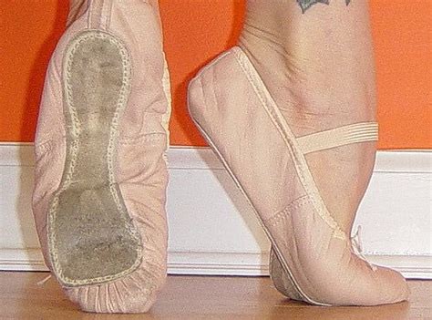 Pin By Aj On Ballet Slippers Ballerina Shoes Flats Ballet Shoes