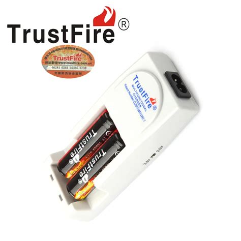 Trustfire Tr 001 Li Ion Battery Charger 2 Trustfire 18650 2400mah 3