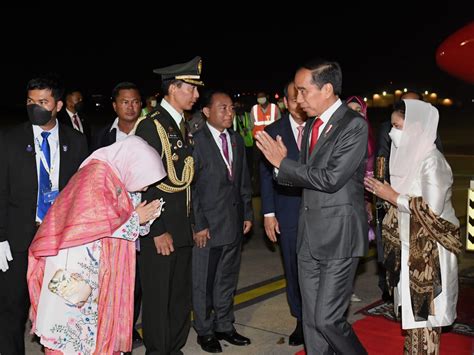 Foto Presiden Jokowi Tiba Di Phnom Penh