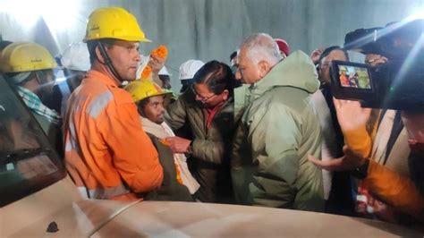 India Tunnel Collapse Rescuers Bring All 41 Trapped Workers Out Of