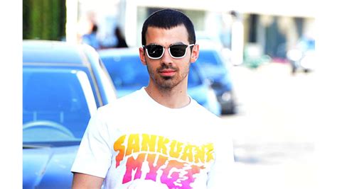 Joe Jonas Steals Clothes From Brother Nick Jonas 8days