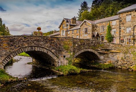 Exploring the Fascinating History and Culture of Wales