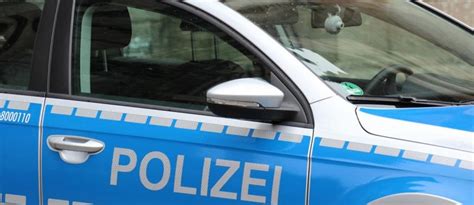 Autofahrerin Baut Unfall Und Haut Ab Wetter Magazin