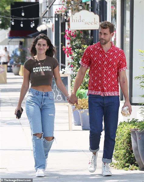 Nick Viall Tenderly Holds Hands With His Ab Baring Girlfriend Natalie