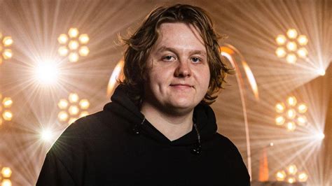 Lewis Capaldi How Success Affected His Mental Health Bbc News