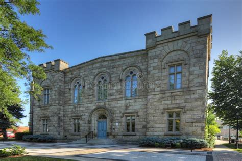 Old City Hall Building in Milton, Canada Editorial Photography - Image of downtown, government ...