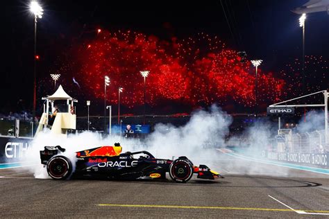 F1 Abu Dhabi Grand Prix LIVE: Race results as Max Verstappen wins ...