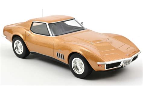 Miniature Chevrolet Corvette 1 18 Norev C3 Coupe Gold 1969 Voiture