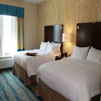 HAMPTON INN & SUITES STROUDSBURG POCONO MOUNTAINS - Hotel - 700 Commerce Blvd, Stroudsburg ...