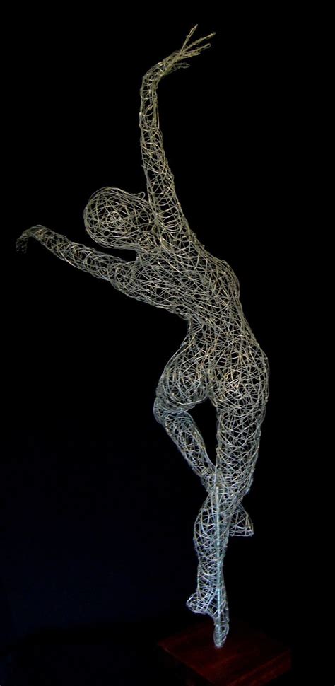 I Use Wire To Create These Sculptures Wire Art Sculpture Wire