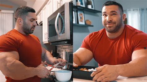 Bodybuilder Derek Lunsford Shares Full Day of Eating in Off-Season ...