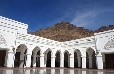 Ziyarat Guide For Makkah And Madinah Top Religious Sites To Visit