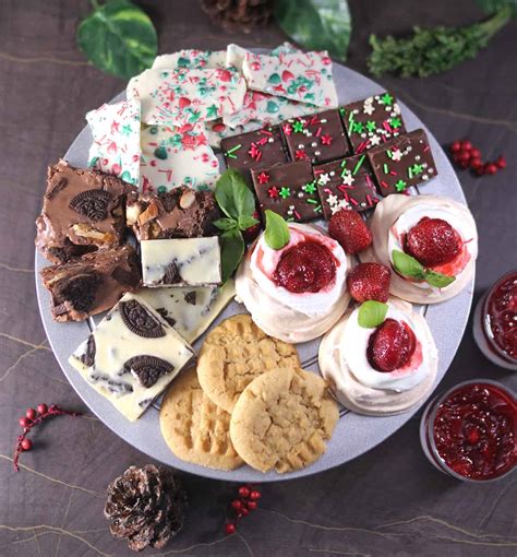 21 Christmas Dessert Charcuterie Board Ideas