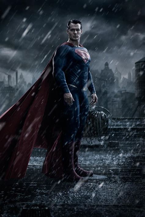 First Look at Superman from Batman v. Superman: Dawn of Justice