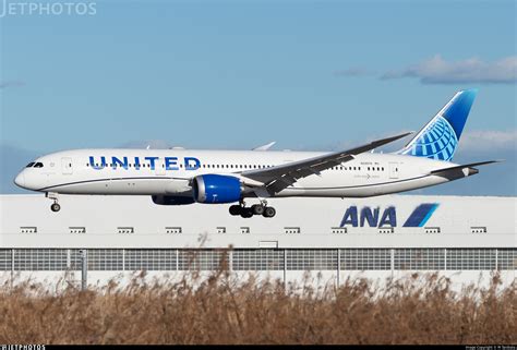 boeing   dreamliner united airlines  tanibata jetphotos