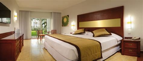 Riu Jalisco Puerto Vallarta Honeymoon Resort Package