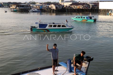 Transportasi Kapal Penyebrangan Di Kalimantan Utara ANTARA Foto