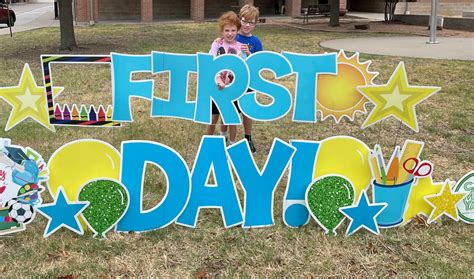 PHOTOS: First day of school 2023 – NBC 5 Dallas-Fort Worth