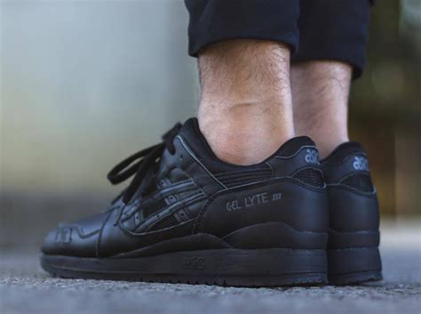 Asics Gel Lyte III Triple Black SneakerNews