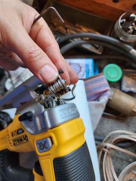 How To Remove A Stuck Broken Blade From Dewalt Xr Jigsaw J D Hodges