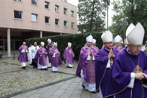 Pogrzeb Biskupa Jana Wieczorka