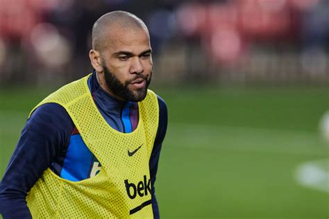 La jueza impide que un psicólogo a sueldo de Dani Alves examine a la