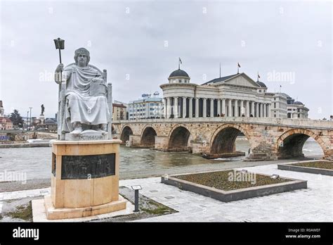 Estatua Del Emperador Justiniano Fotograf As E Im Genes De Alta