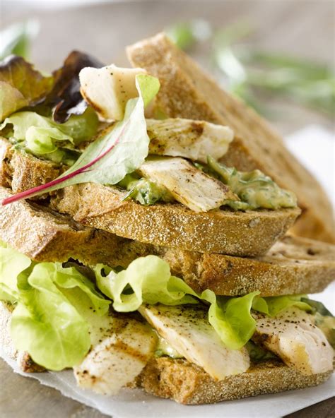 Club Sandwich Met Kip En Salsa Verde Recepten 15gram